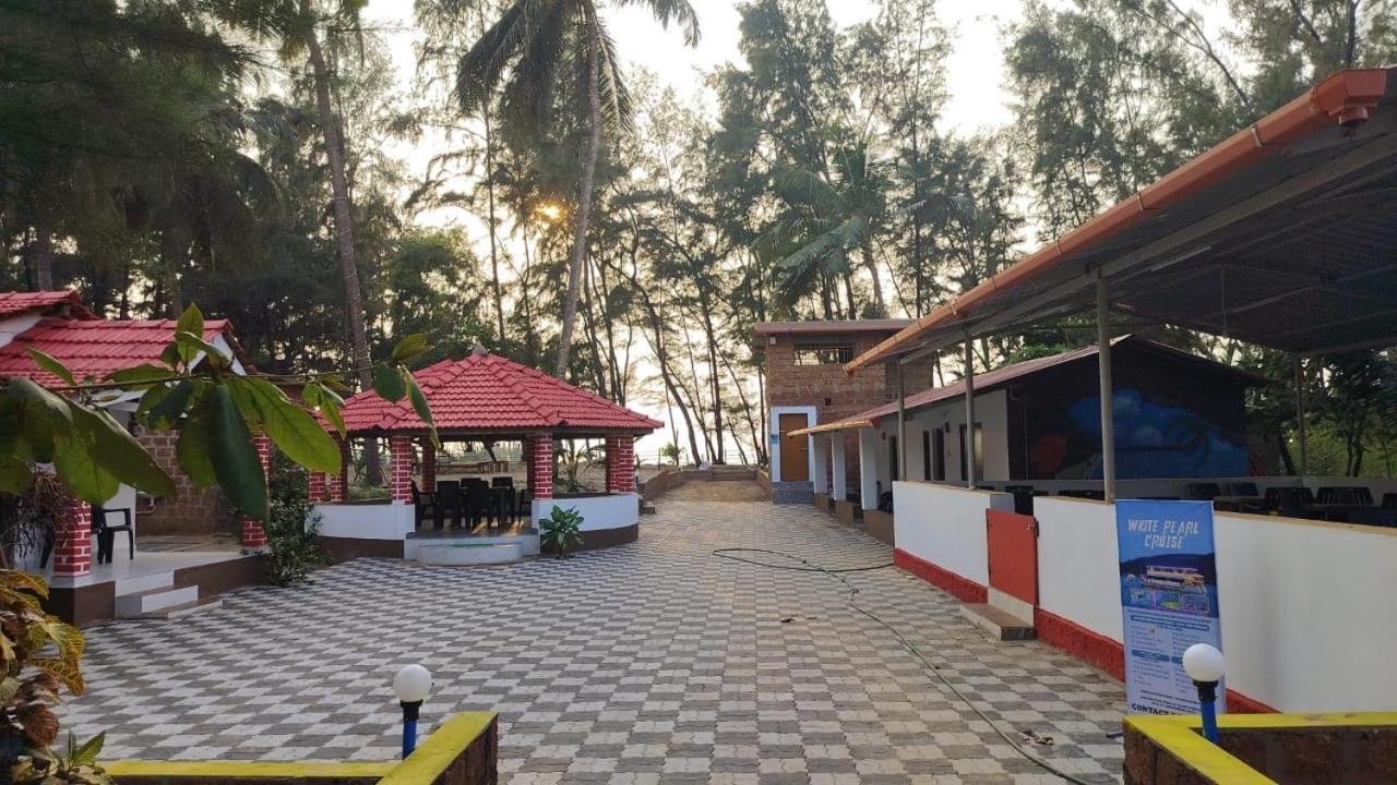 White Sand Beach Stay Resort Kumta Экстерьер фото