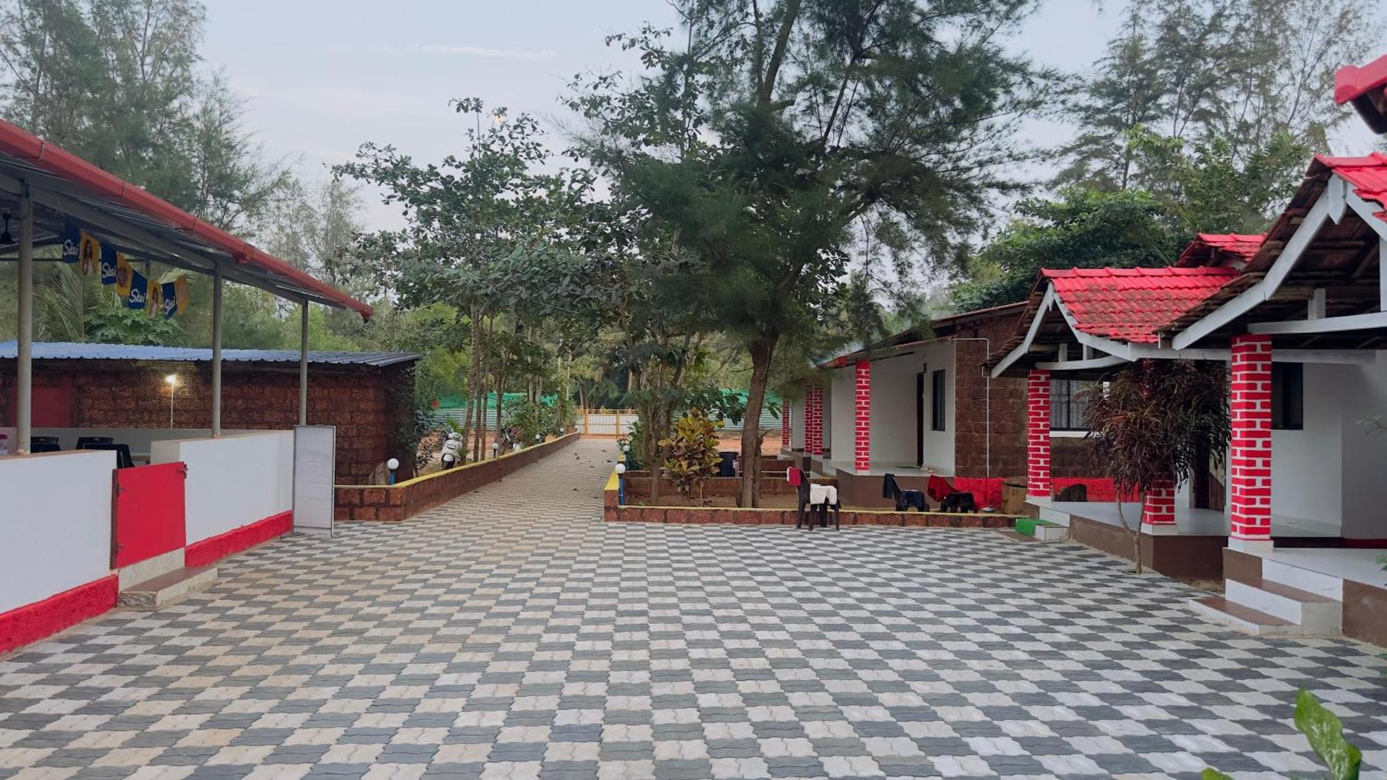 White Sand Beach Stay Resort Kumta Экстерьер фото