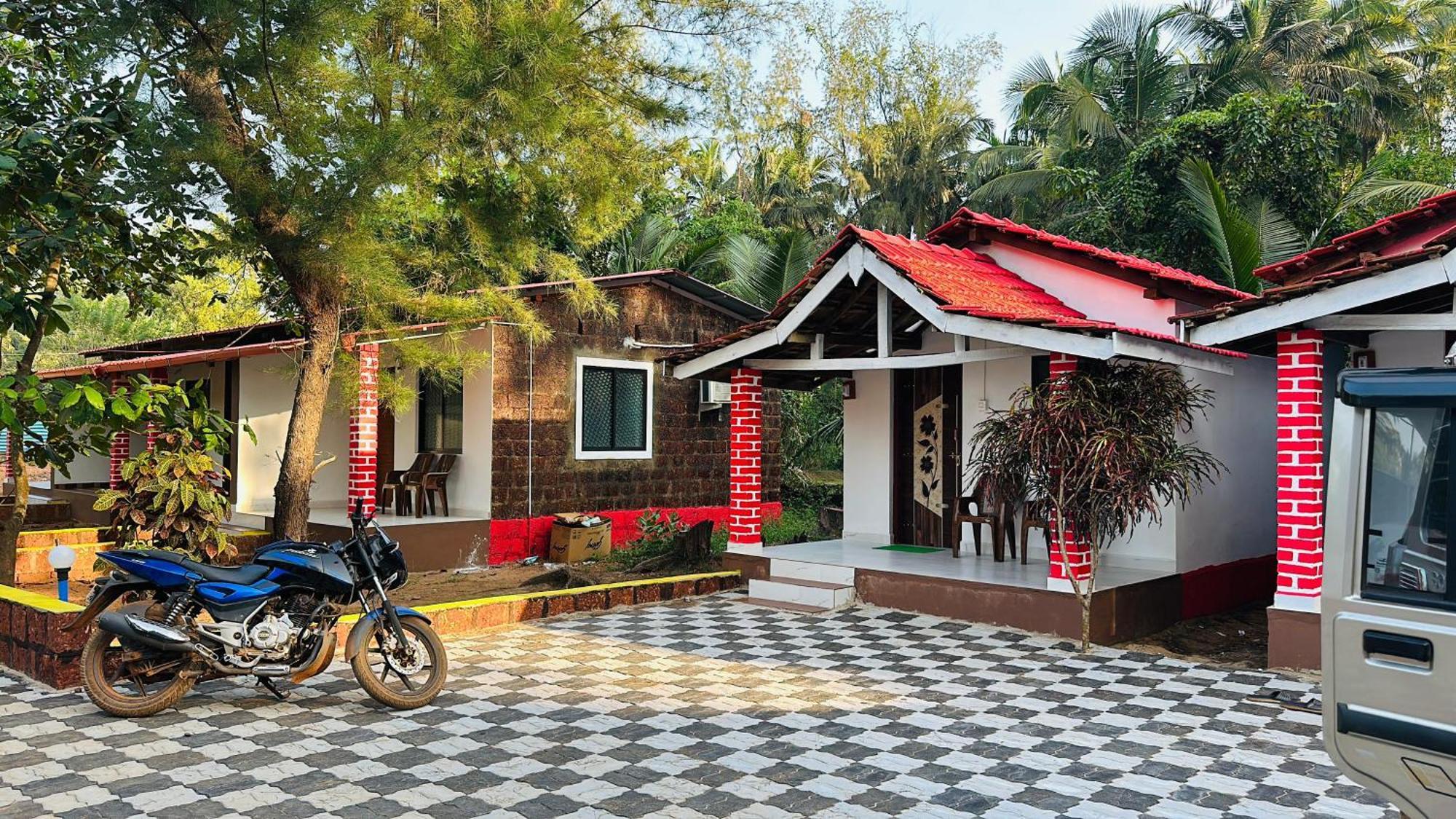 White Sand Beach Stay Resort Kumta Экстерьер фото